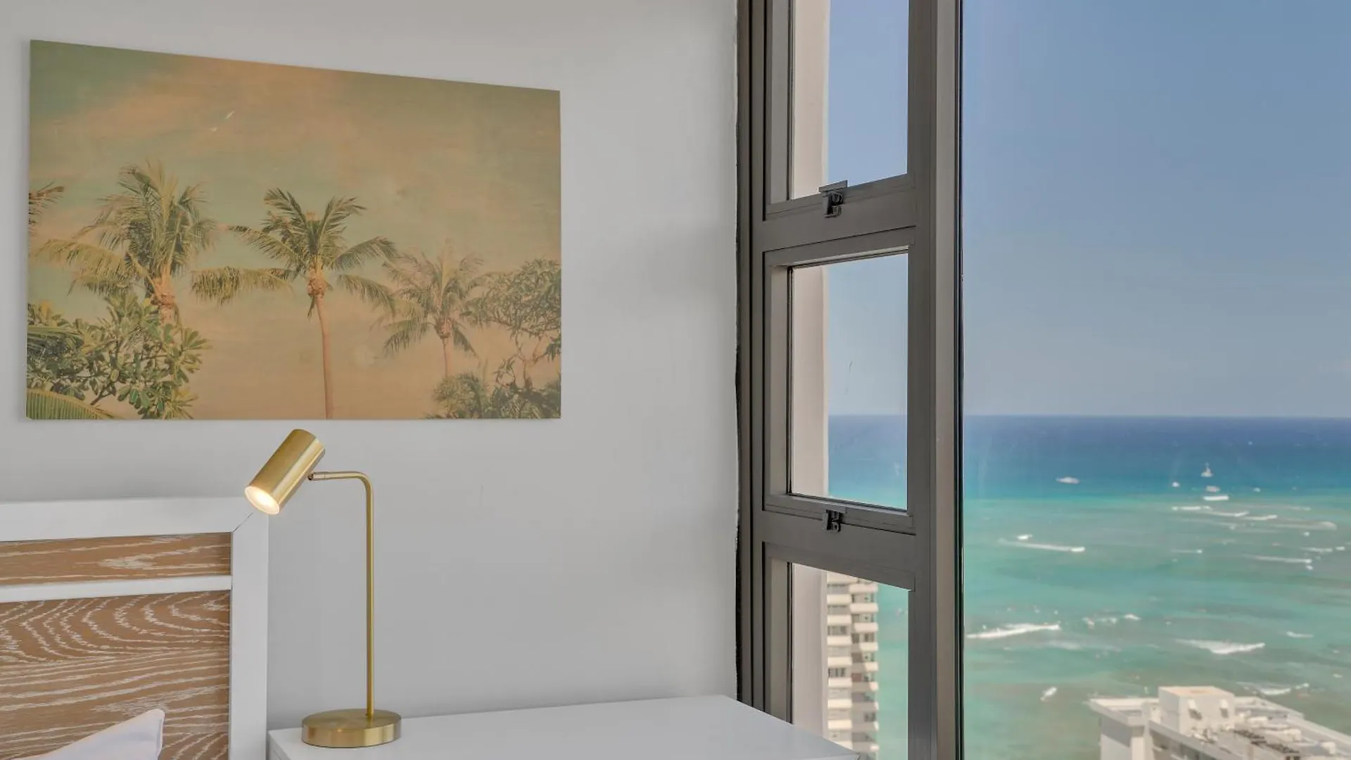 شقة Stunning Ocean View Retreat With Free Parking هونولولو الولايات المتحدة الأمريكية